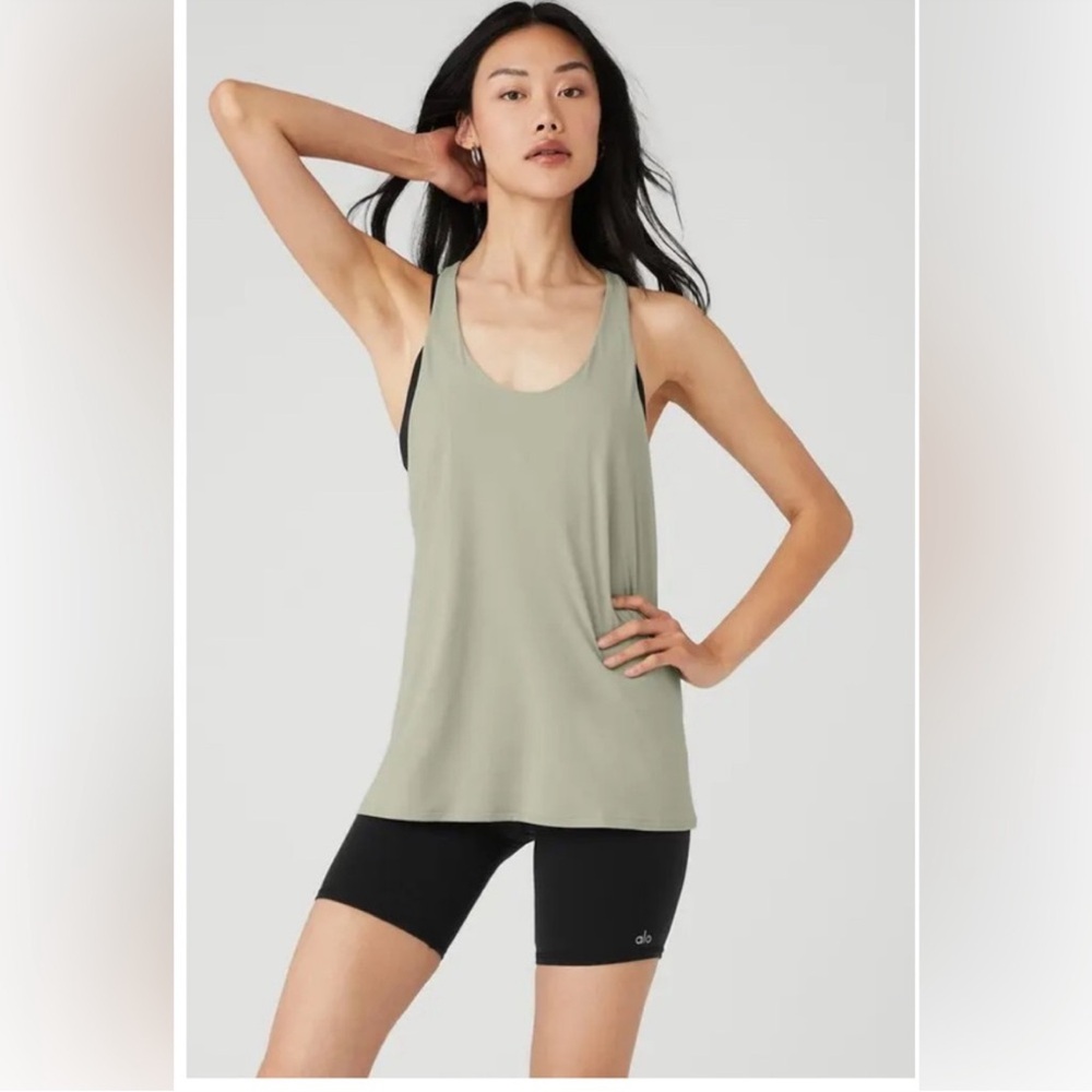 ALO Yoga Green Sleeveless Relaxed Tank Top